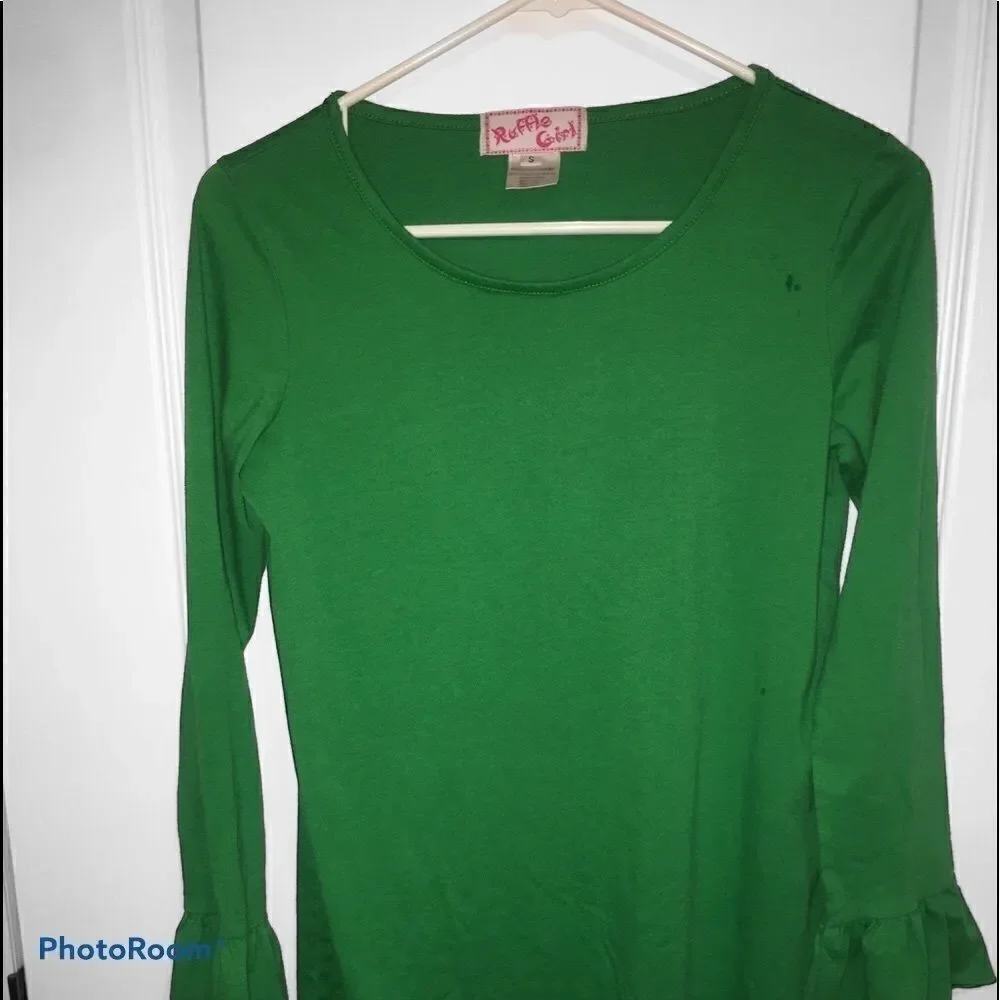 Ruffle girl outfit size 14 pants and top green